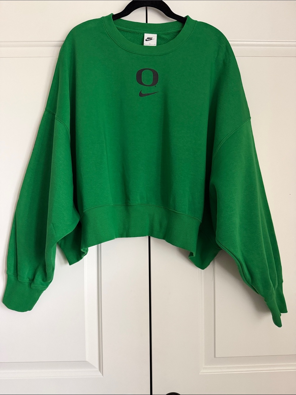 Women's Nike Oregon Ducks Phoenix Oversized Cropped Sweatshirt Size L